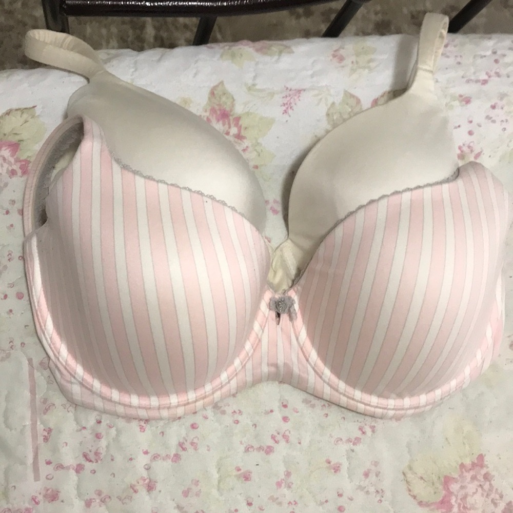 Victoria Secret 36 DDD bra